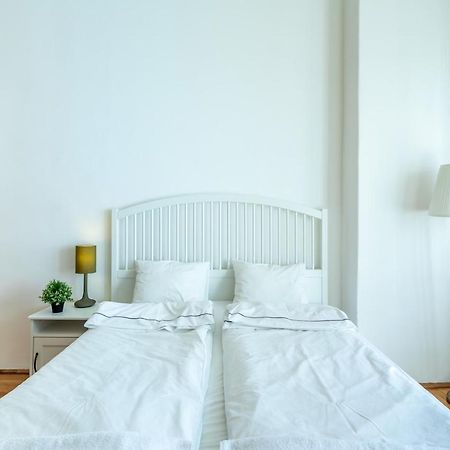 Huge Apartment In The City Center Budapeste Exterior foto
