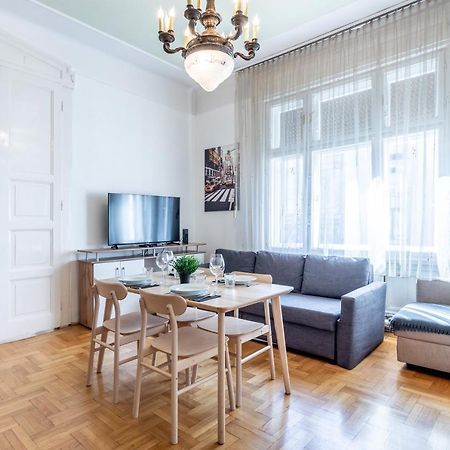 Huge Apartment In The City Center Budapeste Exterior foto