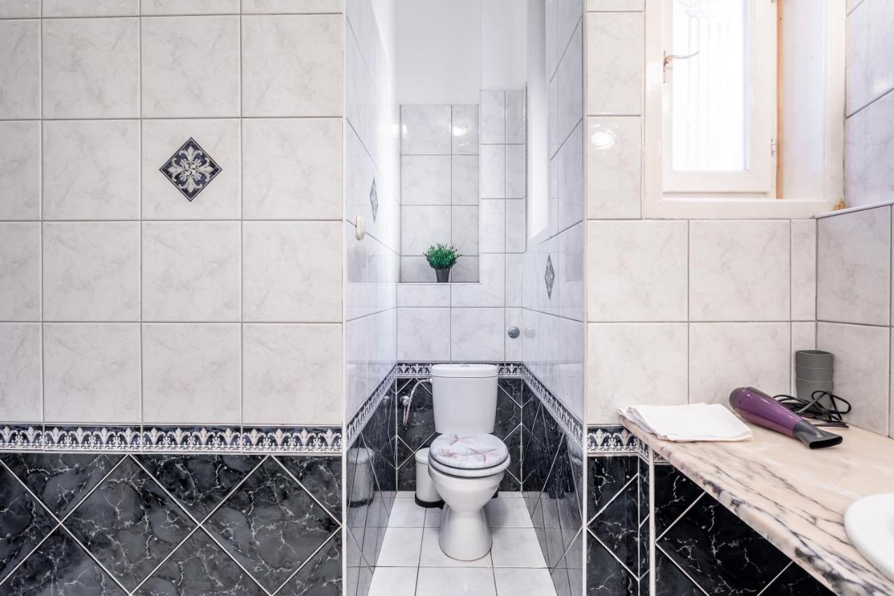 Huge Apartment In The City Center Budapeste Exterior foto