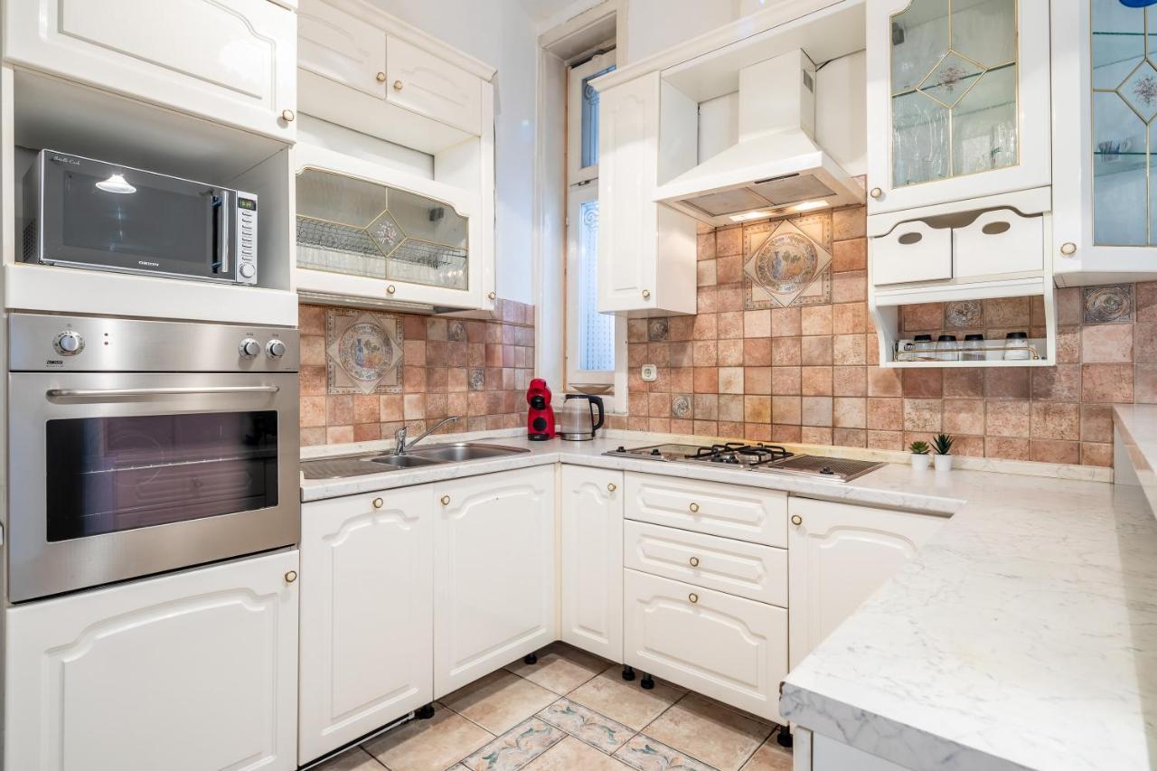 Huge Apartment In The City Center Budapeste Exterior foto